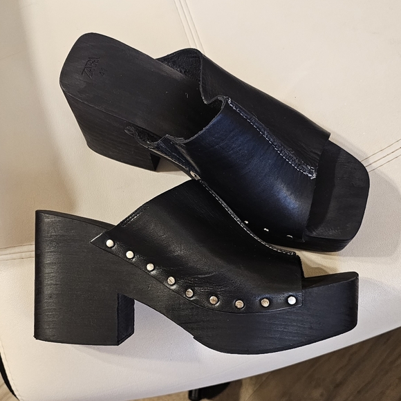 Zara Shoes - Zara black clogs  platform Stud details.  leather upper.eu 41, us11